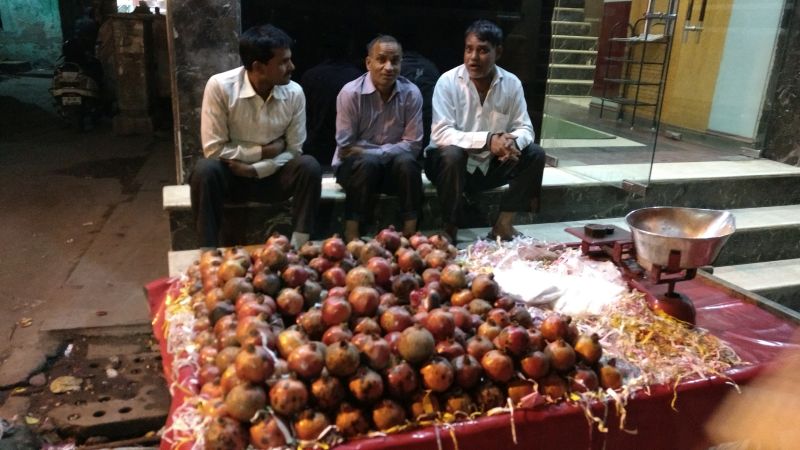 Indian Streetfood: Experts talk behind the Pomegranades.